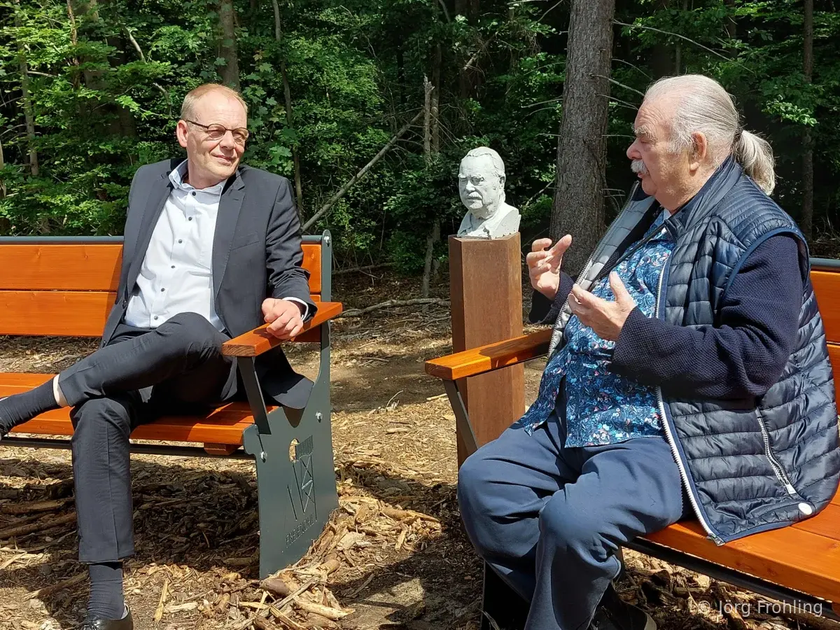 Carl Richard Montag im Gespräch mit Bürgermeister Christoph Weber